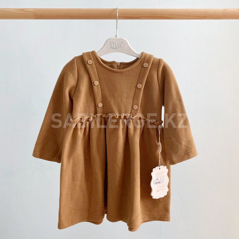 Теплое платье коричневого цвета
